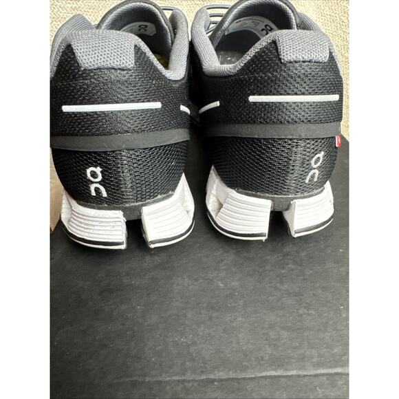 On Cloud Women's Size 10 M Running Shoes Black White Sneakers 19.0001 EUC - Picture 10 of 10